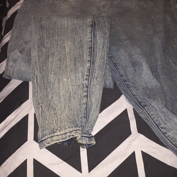 Washed jeans - Picture 2 of 5